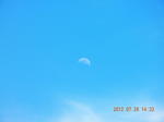 20120726daytimemoon-2.jpg